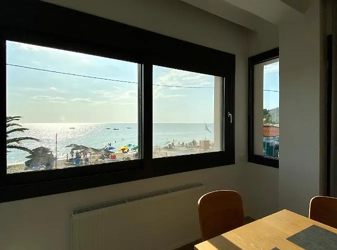 Vit's Sea Apart-hotel Siviri